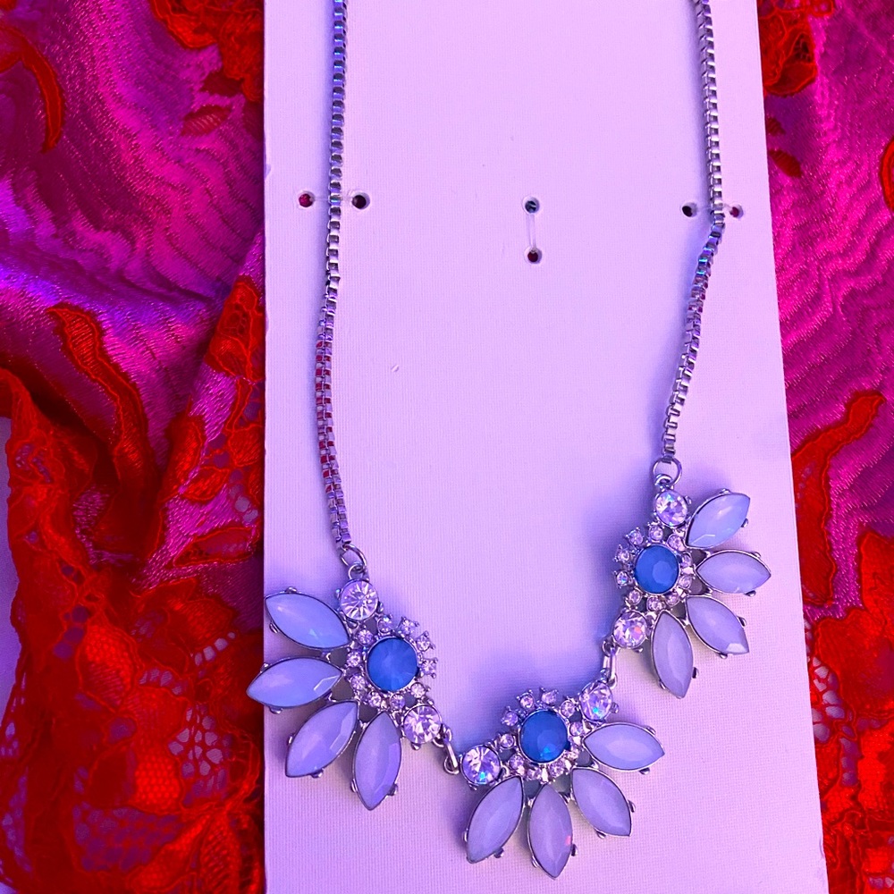Gorgeous light blue floral statement necklace, new in package NEVER WORN